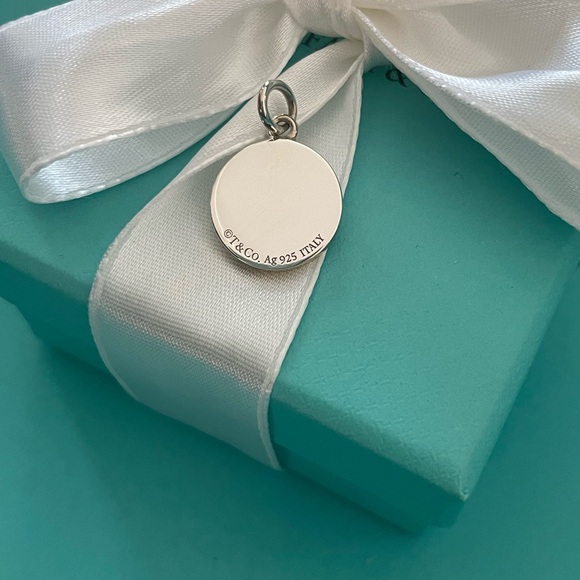 Tiffany & Co girl charm - Picture 4 of 6
